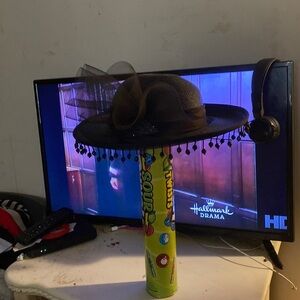 Black fancy hat